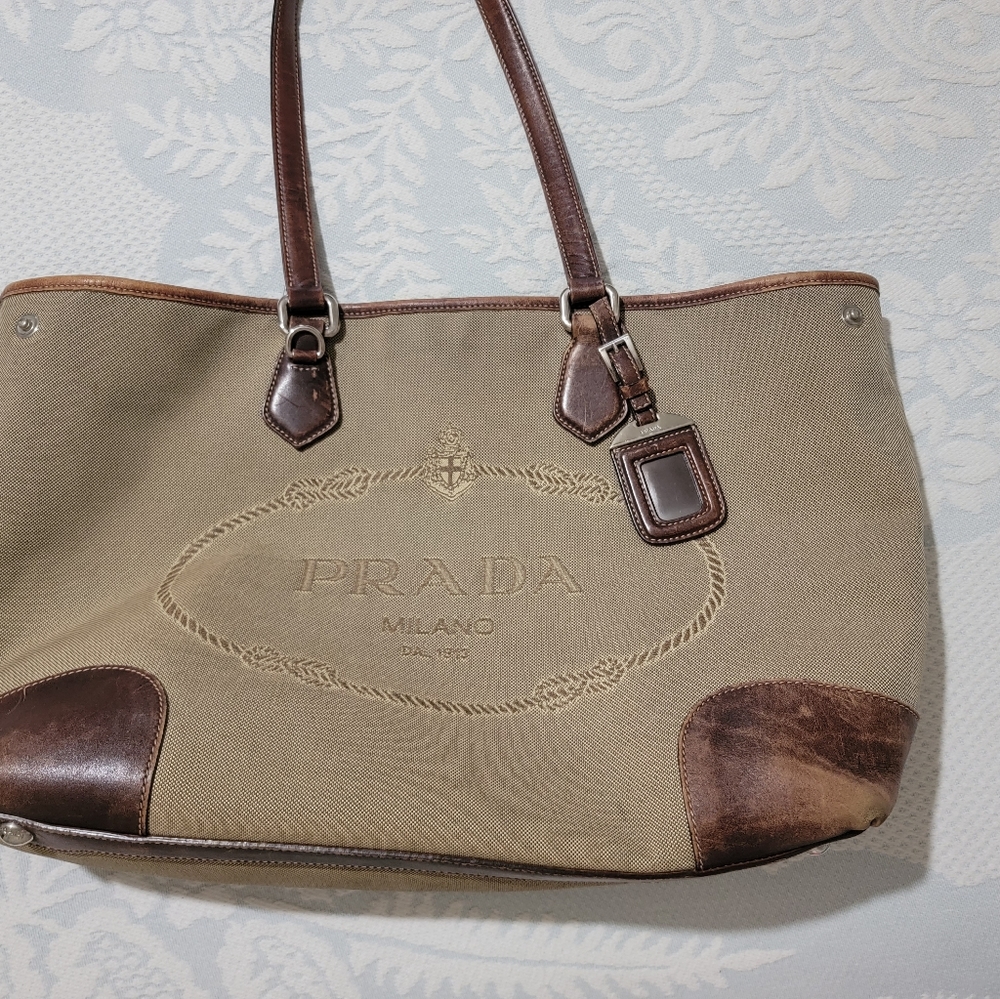 Extra pics of Prada Tote